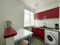 A LOUER - APPARTEMENT DE 2 PIECES AVEC PARKING — photo 4