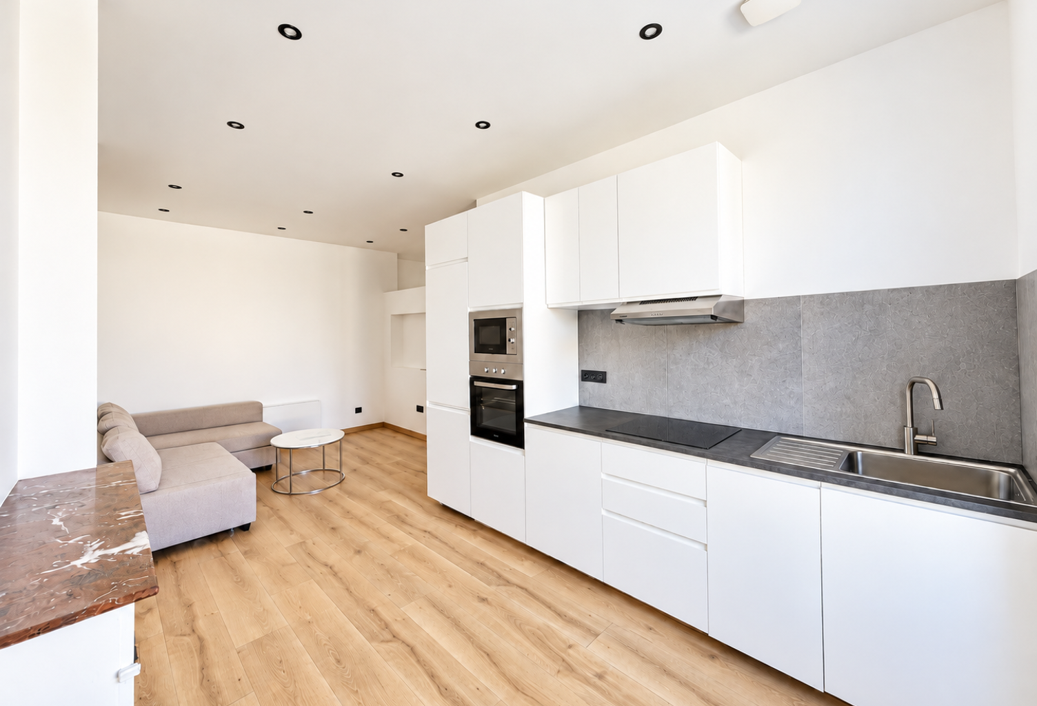 Spacieux appartement à deux pas du métro — photo 1