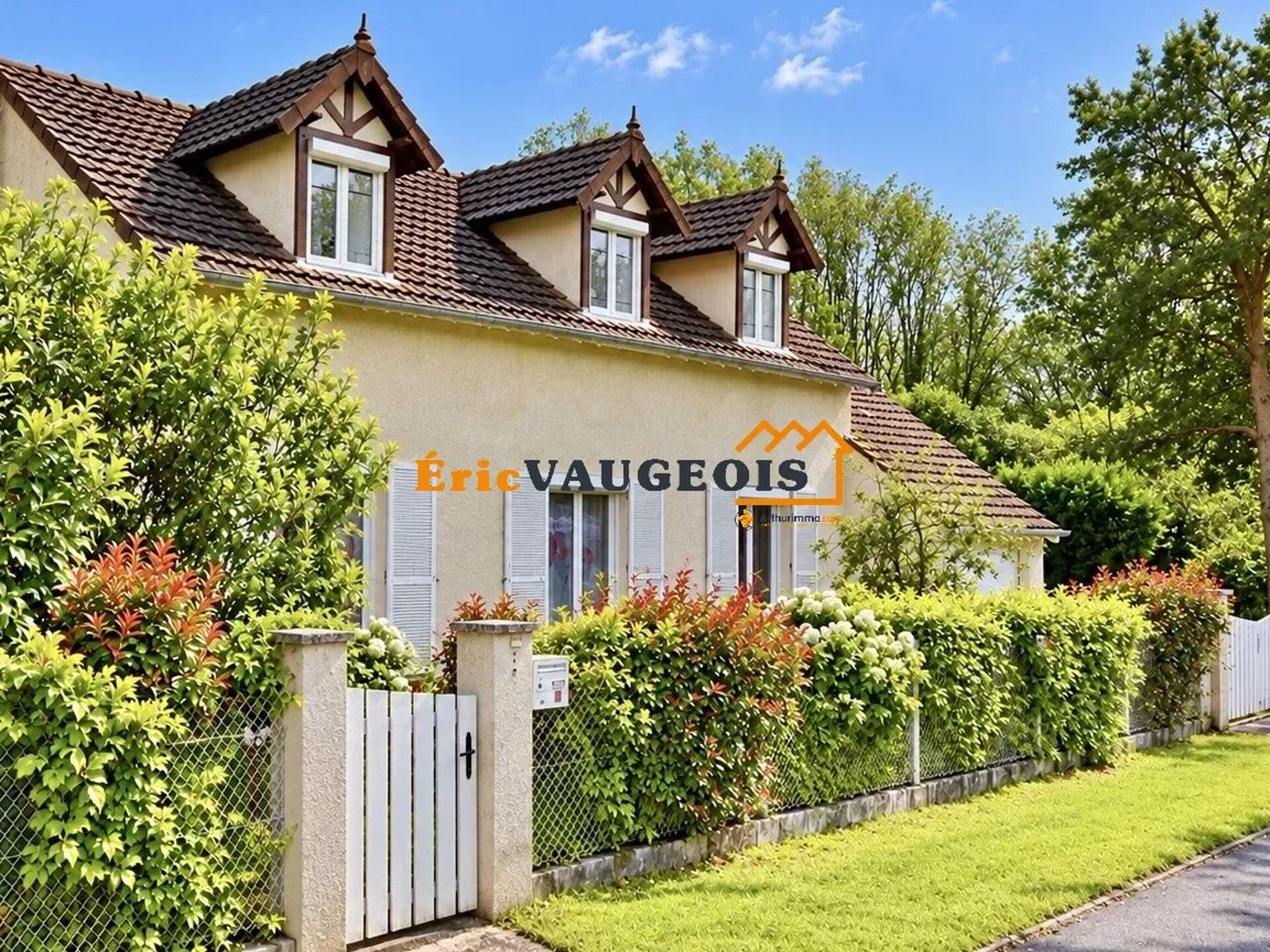 Maison 6 pièces 104 m² · à Guérard · 104 m² · 250 000 €