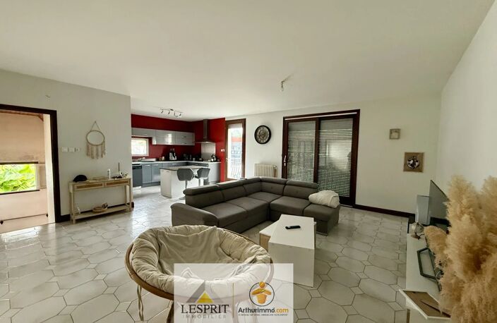 À LOUER - Appartement 5 pièces avec terrasse à Malemort — photo 2