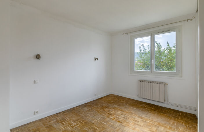 T4 Prohes commerces — photo 4