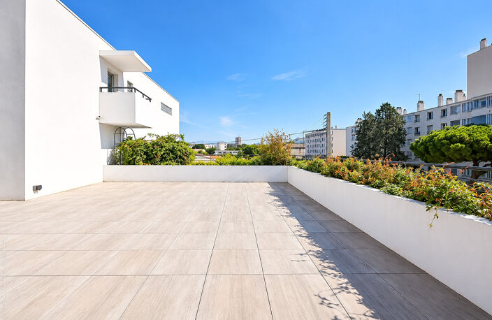 T4 RECENT 92 m2  TERRASSES 106 M2 GARAGE DOUBLE Marseille 9e — photo 2