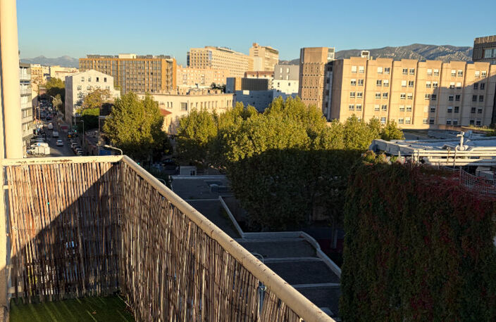 Appartement 3 pièces avec balcons  belle vue- Conception 13005 MARSEILLE — photo 5