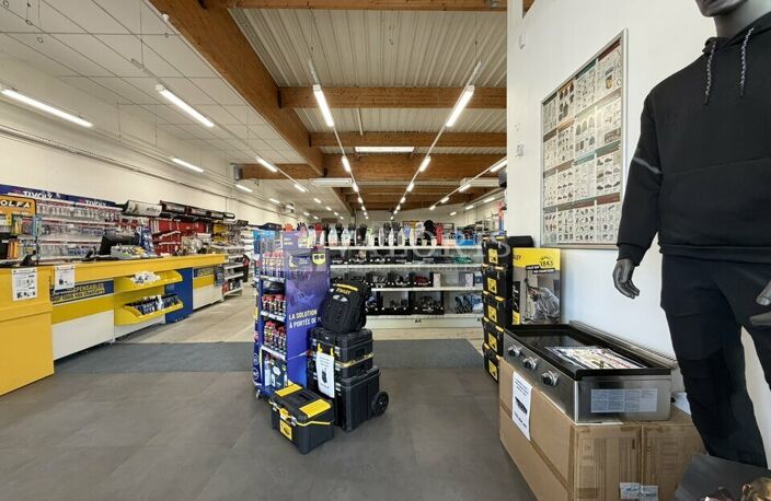 LOCAL COMMERCIAL à LOUER — photo 2