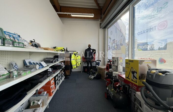 LOCAL COMMERCIAL à LOUER — photo 3