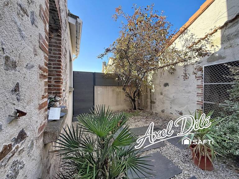 Ensemble immobilier  3 logements  160 m² — photo 1