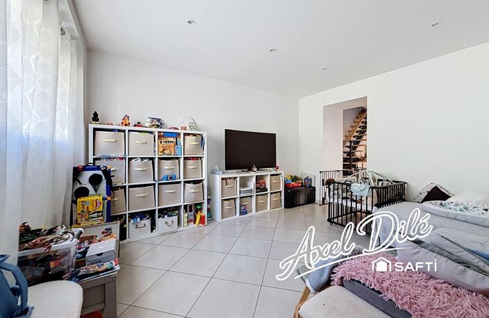 Ensemble immobilier  3 logements  160 m² — photo 3