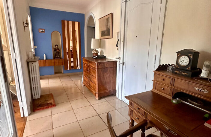 VIENNE sous-préfecture - Vue sur Rhône - Appartement de caractère - 134 m² - 6 pièces — photo 5