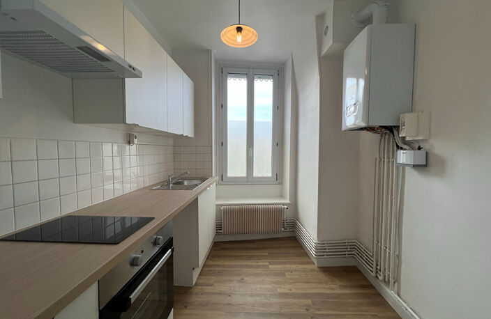 APPARTEMENT 2 PIECES 40M² - REIMS — photo 4