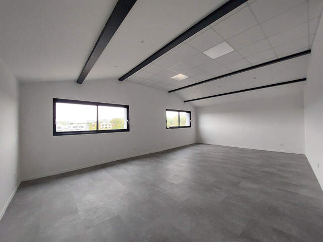 Local professionnel / commercial (100m2) - RODEZ — photo du bien