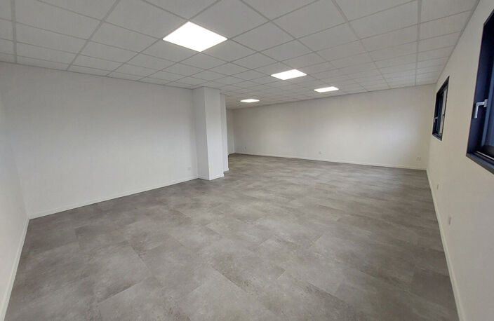 Local professionnel / commercial (100m2) - RODEZ — photo 4