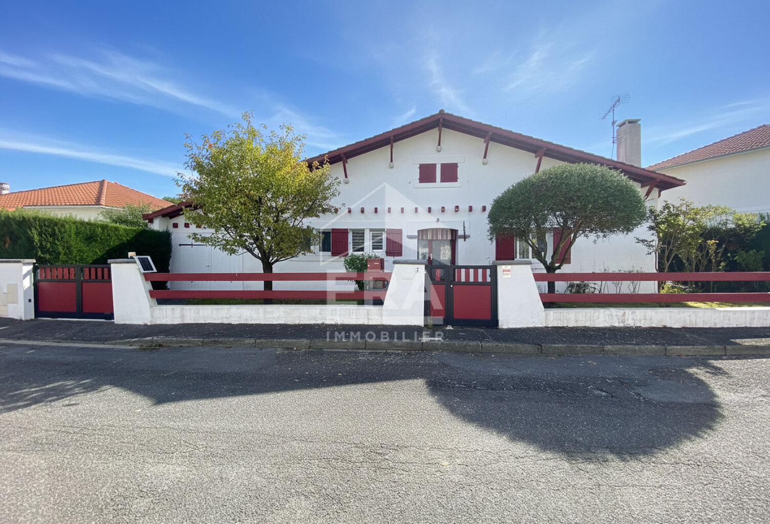 PAU - Quartier du Buisson : Maison T6 de 134 m² avec garage sur un terrain de 500 m² — photo 1