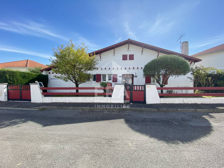 PAU - Quartier du Buisson : Maison T6 de 134 m² avec garage sur un terrain de 500 m² — photo 1
