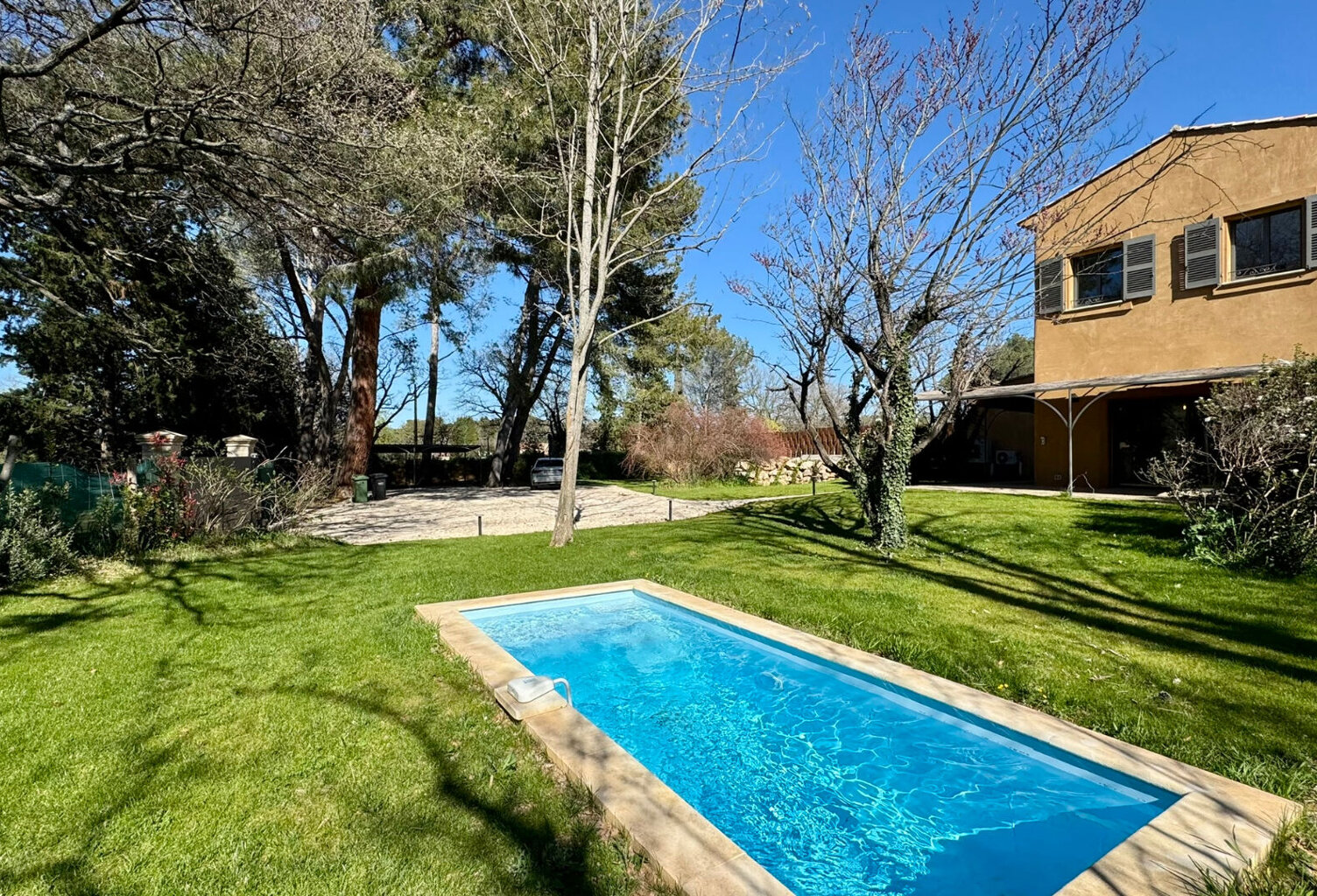 IBS BLAQUE  LUYNES  VILLA NEUVE 130M² PISCINE — photo 1