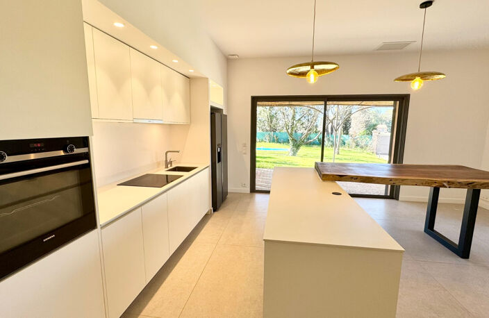 IBS BLAQUE  LUYNES  VILLA NEUVE 130M² PISCINE — photo 2