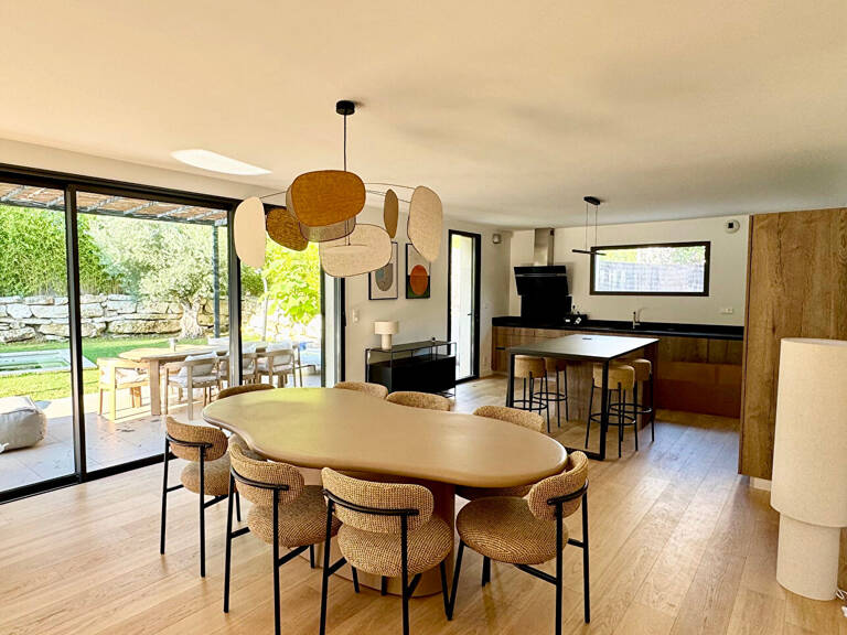 ÉGUILLES  VILLA CONTEMPORAINE   PRESTATIONS HAUT DE GAMME  DOMAINE SÉCURISÉ — photo 1