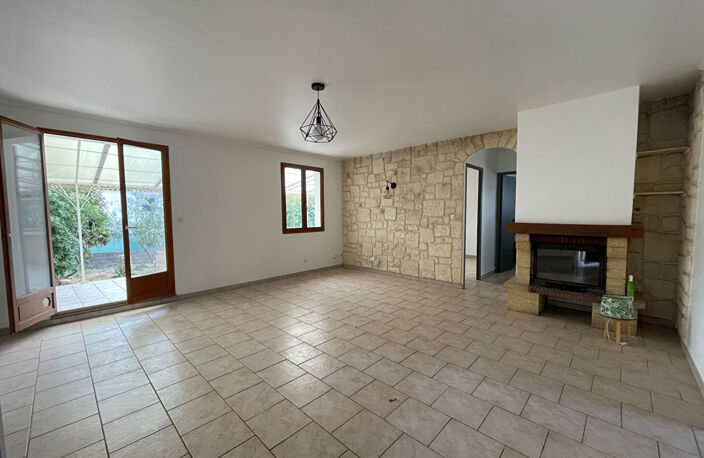 Maison de plain-pied de 80 m² avec piscine - La Fare les oliviers — photo 5