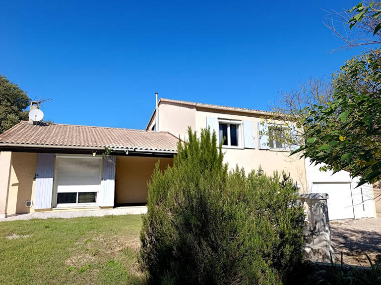Maison avec gîte, piscine et beau terrain arboré — photo 1