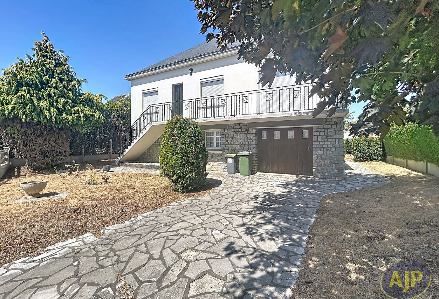 Maison sur sous sol Châteaubriant  4 pièce(s) 96 m2 — photo 1