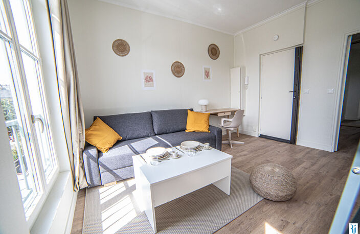 Appartement meublé 2 pièces - Référence du bien : BREA-VIEUX-GAUCHE — photo 4
