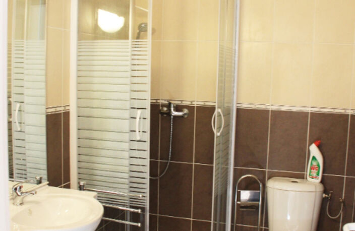 Beau studio à Mazaugues — photo 3