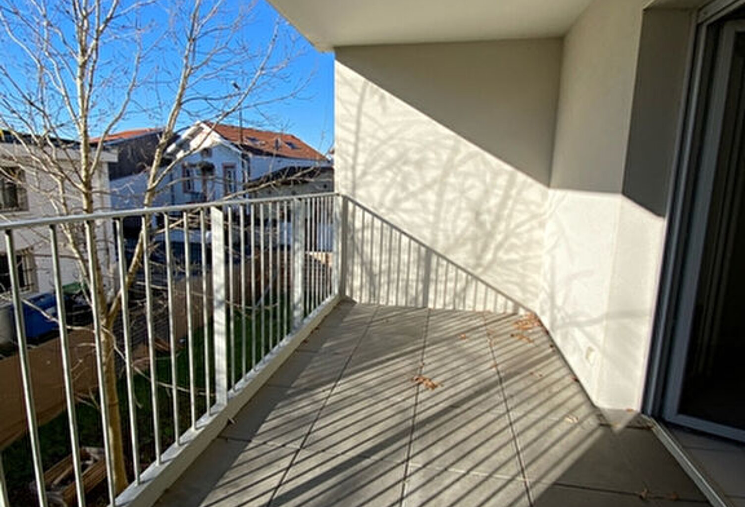Toulouse 31200 Quartier Croix Daurade/ Bonnefoy  SANS FRAIS AGENCE  T4 Récent de 83.50m² avec  Terrasse couverte de 8.60m² 1 place de parking en sous sol — photo 1