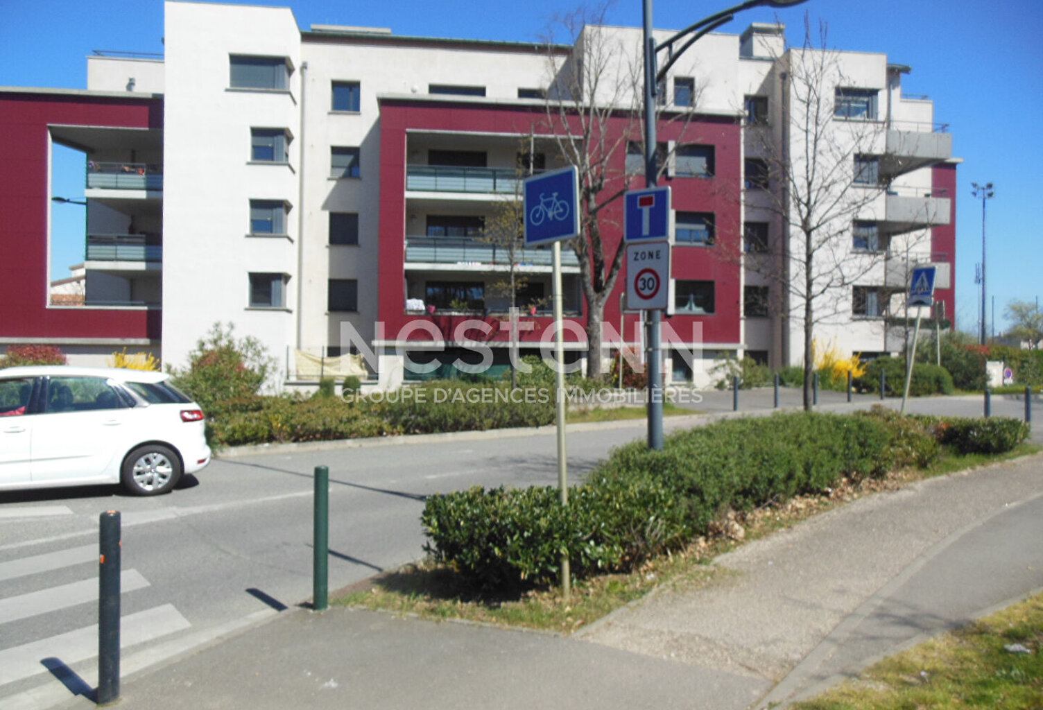 Toulouse 31200 Croix daurade Beau T5 Récent de 103m² Terrasse de 50.03m² deux places de parking — photo 1