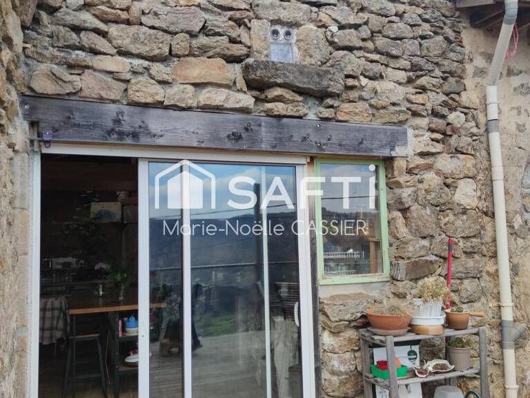 Charme et calme pour cette maison en pierres — photo 1