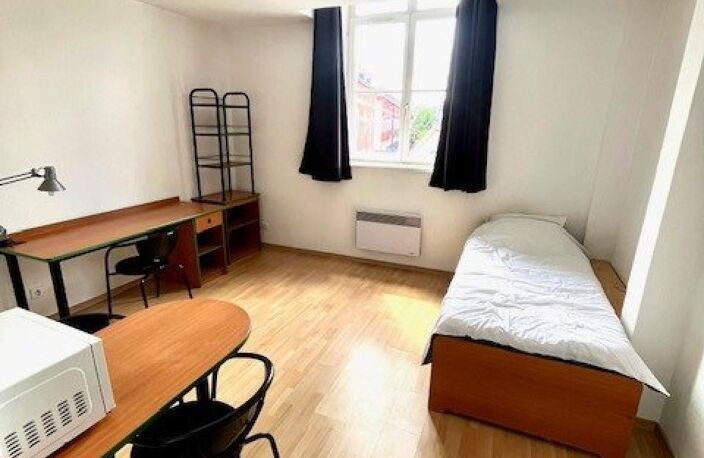 À VENDRE  STUDIO MEUBLÉ ET LOUÉ  EN HYPER-CENTRE DE VALENCIENNES — photo 3