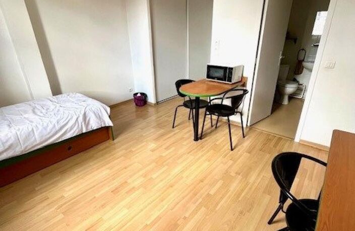 À VENDRE  STUDIO MEUBLÉ ET LOUÉ  EN HYPER-CENTRE DE VALENCIENNES — photo 5