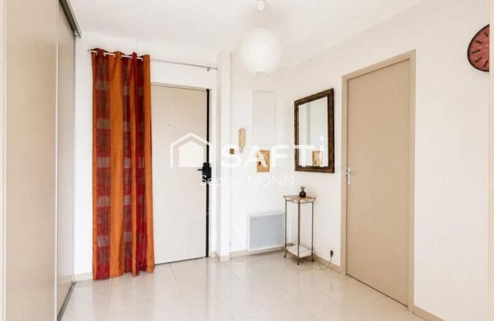 MÂCON  VIEUX SAINT-VINCENT  APPARTEMENT DE CARACTÈRE DE 102,51 m² AVEC BALCON ET GARAGE  FORT POTENTIEL LOCATIF — photo 4