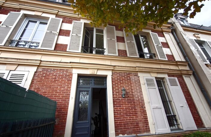 Appartement F3 dans une maison bourgeoise — photo 3