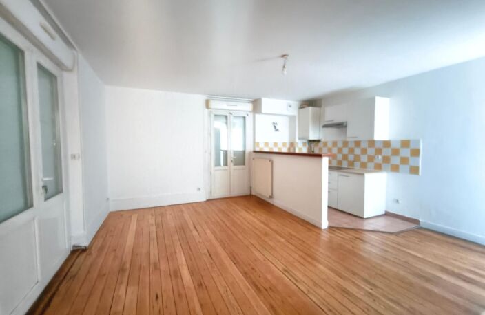 Appartement F3 dans une maison bourgeoise — photo 5