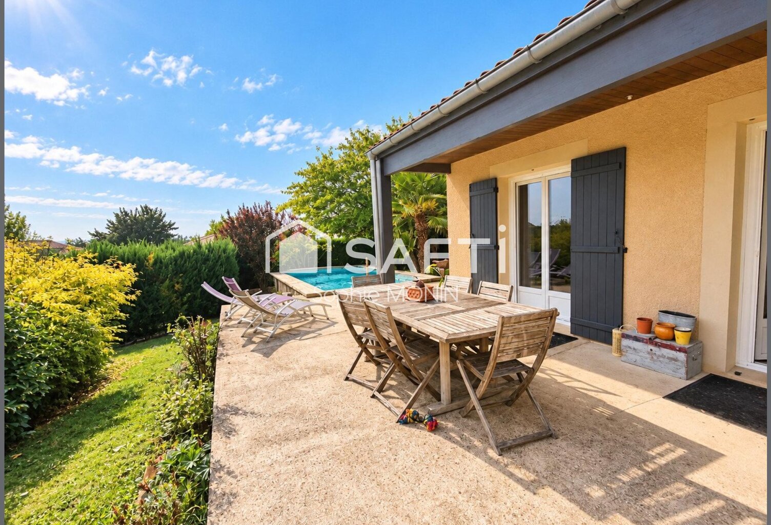 Mâcon Nord à Saint-Martin-Belle-Roche  Maison de plain-pied avec piscine et jardin sans vis-à-vis — photo 1