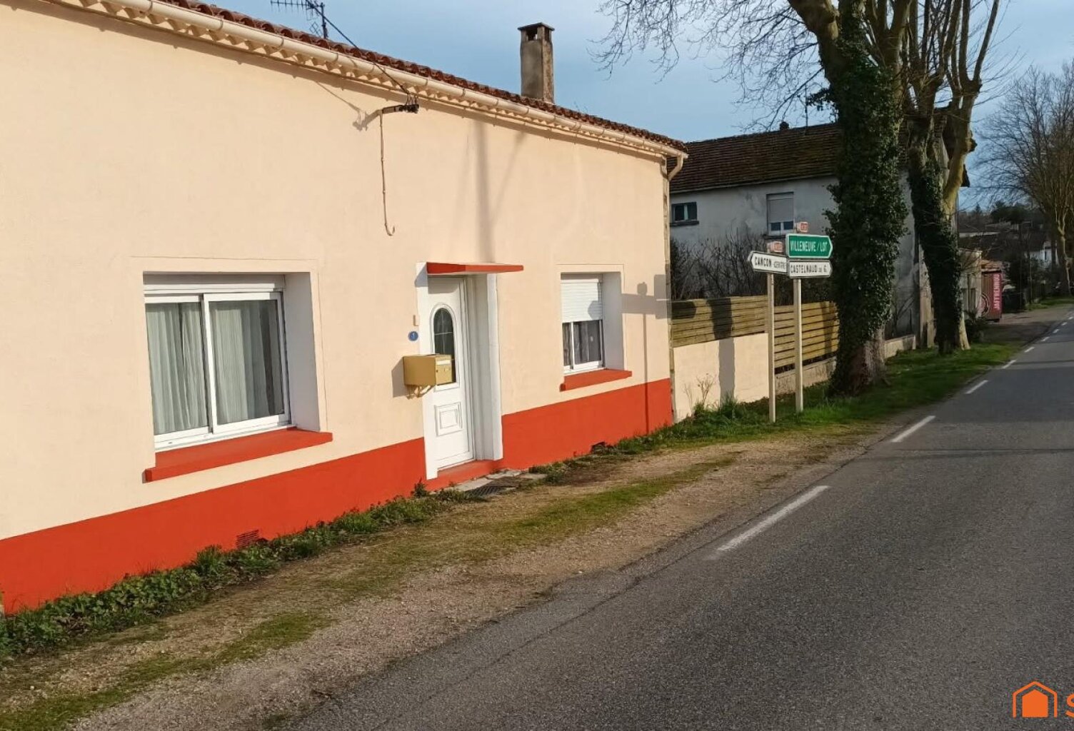 Maison idéalement située à proximité des commerces — photo 1