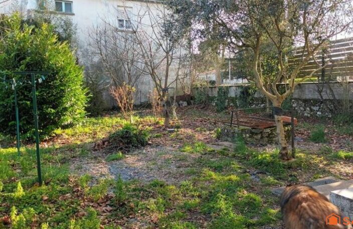 Maison idéalement située à proximité des commerces — photo 3