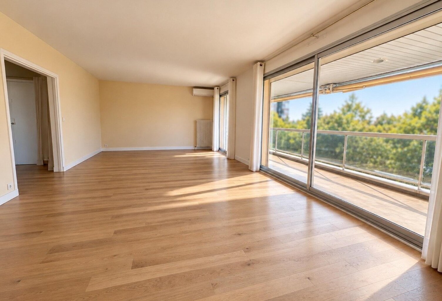 BORDEAUX CAUDÉRAN . APP 148 m² . PARC ET TENNIS  3 chambres  Balcon Parking  Cave - ascenseur — photo 1