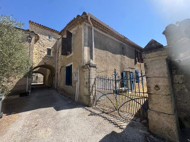MAISON DE VILLAGE À FORT POTENTIEL MONTMIRAT — photo du bien