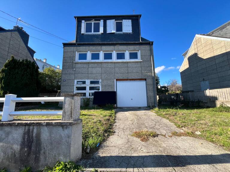 Guingamp : 4 chambres, garage et jardin ! — photo 1