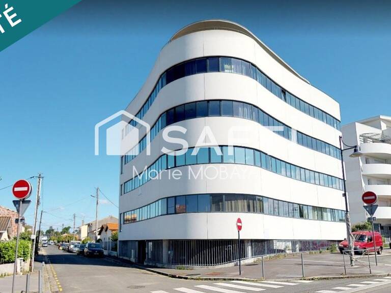 Ventes de bureaux commerciaux sur Cenon en zone ZFU — photo 1