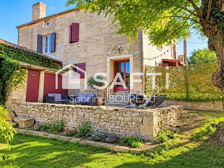 Maison de caractère de 105 m² avec dépendances sur un terrain de 1 300 m² — photo 1