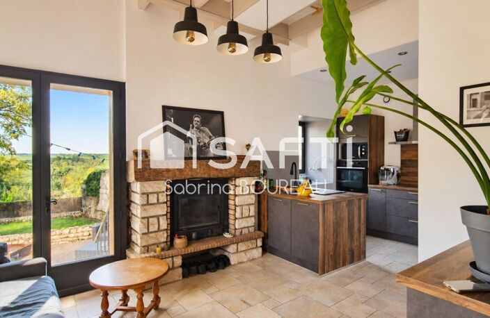 Maison de caractère de 105 m² avec dépendances sur un terrain de 1 300 m² — photo 3