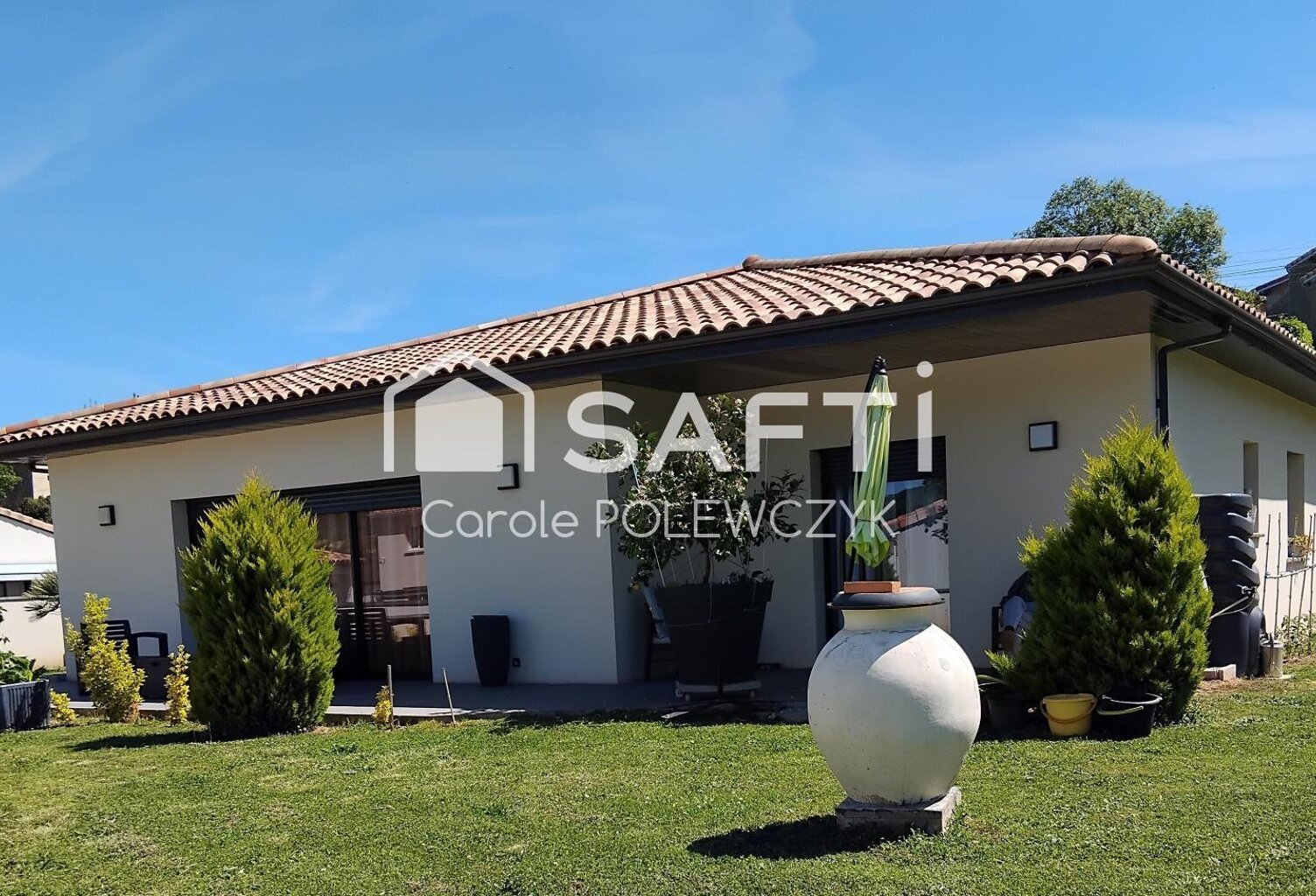 SAINT-JEAN-DU-FALGA, VILLA DE PLAIN-PIED , BEAUX VOLUMES ET SUITE PARENTALE. — photo 1