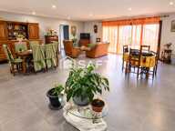 SAINT-JEAN-DU-FALGA, VILLA DE PLAIN-PIED , BEAUX VOLUMES ET SUITE PARENTALE. — photo 2