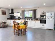 SAINT-JEAN-DU-FALGA, VILLA DE PLAIN-PIED , BEAUX VOLUMES ET SUITE PARENTALE. — photo 4