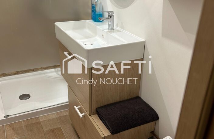 Une maison à proximité des commerces décoration moderne — photo 3