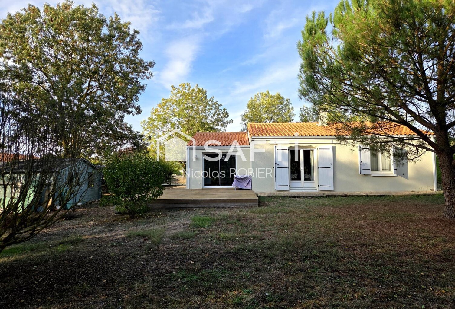 PLAIN PIED LUMINEUX DEUX CHAMBRES GARAGE JARDIN CLOS — photo 1