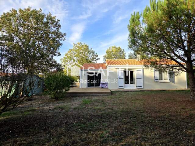 PLAIN PIED LUMINEUX DEUX CHAMBRES GARAGE JARDIN CLOS — photo du bien