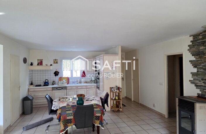 PLAIN PIED LUMINEUX DEUX CHAMBRES GARAGE JARDIN CLOS — photo 5