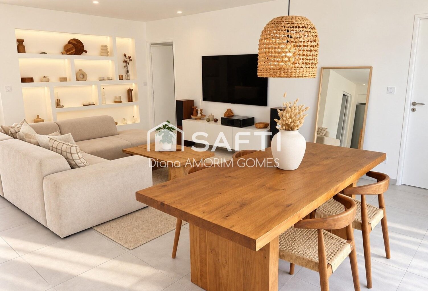 COUP DE COEUR- Une maison pleine de charme et de caractère de 92.48m², 3 chambres, piscine et garage. — photo 1